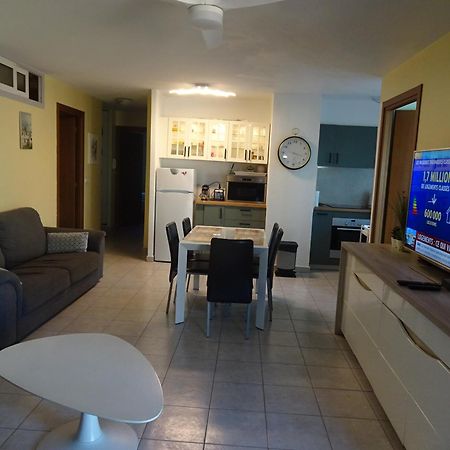 Appartement 6 Personnes Face A La Mer Cagnes-sur-Mer Bagian luar foto