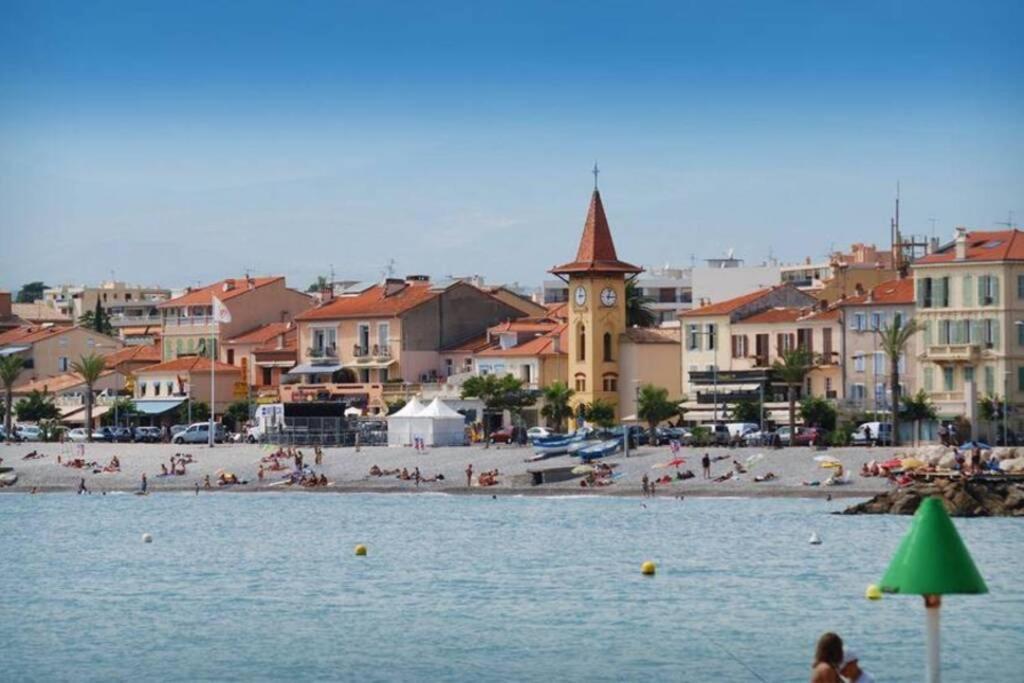 Appartement 6 Personnes Face A La Mer Cagnes-sur-Mer Bagian luar foto